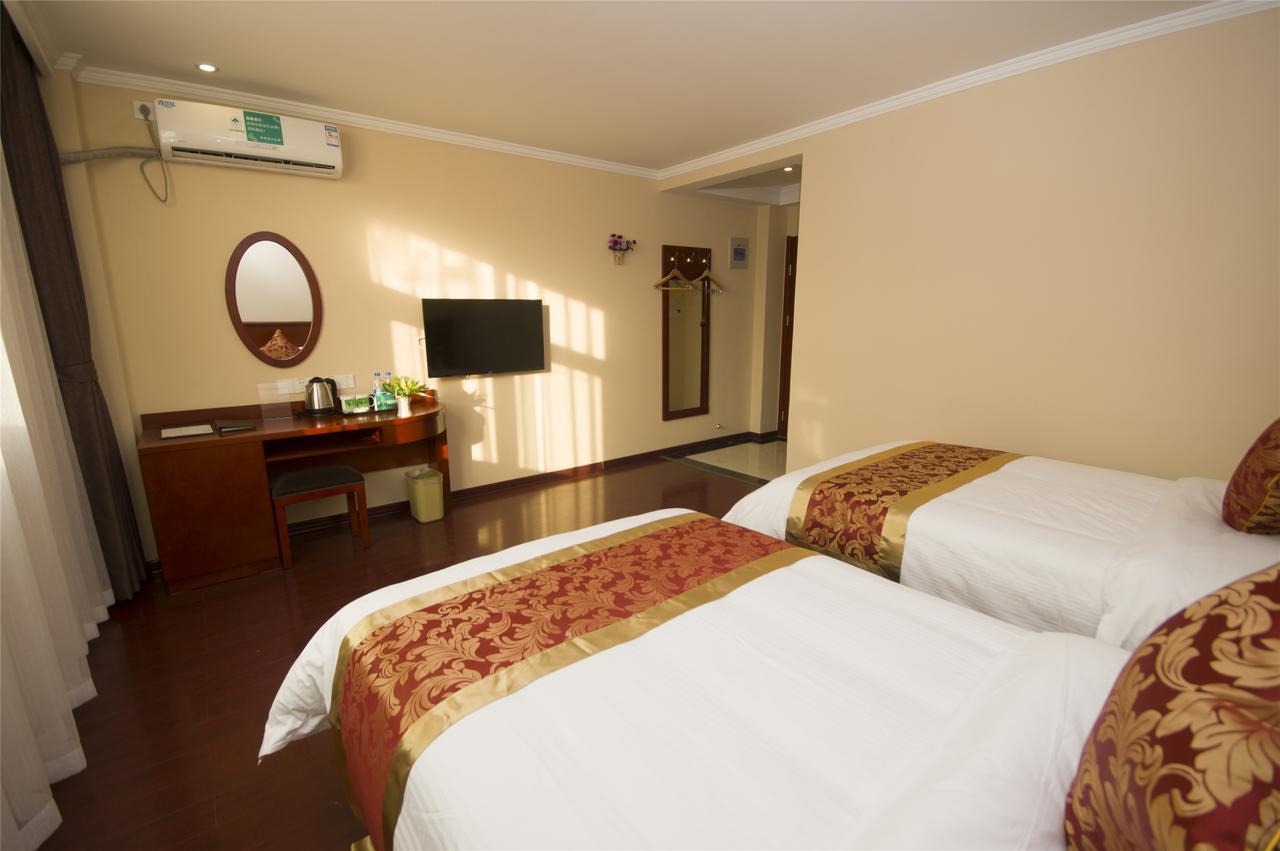 Greentree Inn Xinjiang Fukang Fukang Business Hotel Changji Екстериор снимка