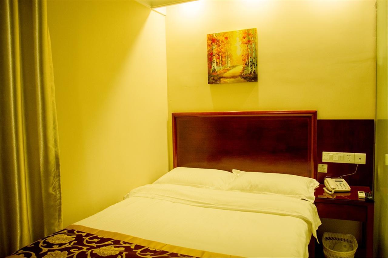 Greentree Inn Xinjiang Fukang Fukang Business Hotel Changji Екстериор снимка